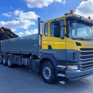 foto 8x4 Scania G400 + Effer 650