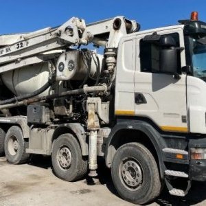 foto pumi 32m pump+mixer concrete CIFA 8x4 Scania