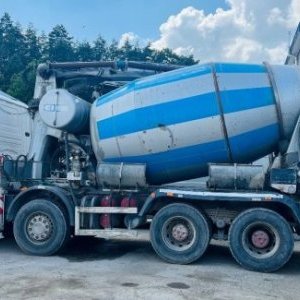 foto pumi 28m/9m3 concrete pump+ mix CIFA 8x4 Scania