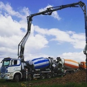 foto pumi 28m/9m3 concrete pump+ mix CIFA 8x4 Scania